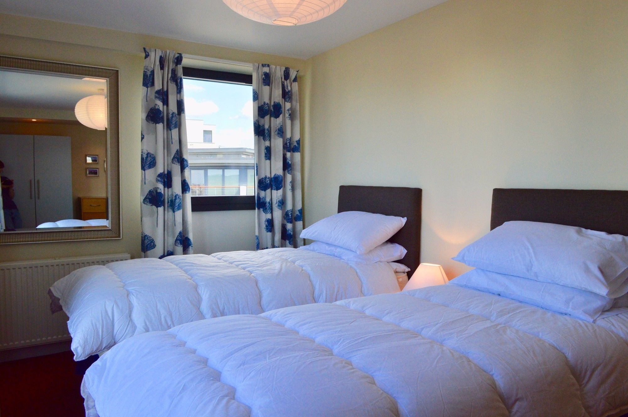 3 Bedroom Canal-Side Apartment Sleeps 6 Edimburgo Esterno foto